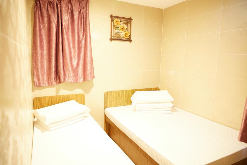 Me Easy Hostel Hong Kong Esterno foto